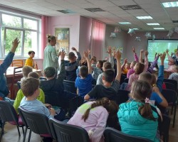 Начинаем летние каникулы познавательно и весело с журналами серии «Рюкзачок». Начинаем летние каникулы познавательно и весело с журналами серии «Рюкзачок».